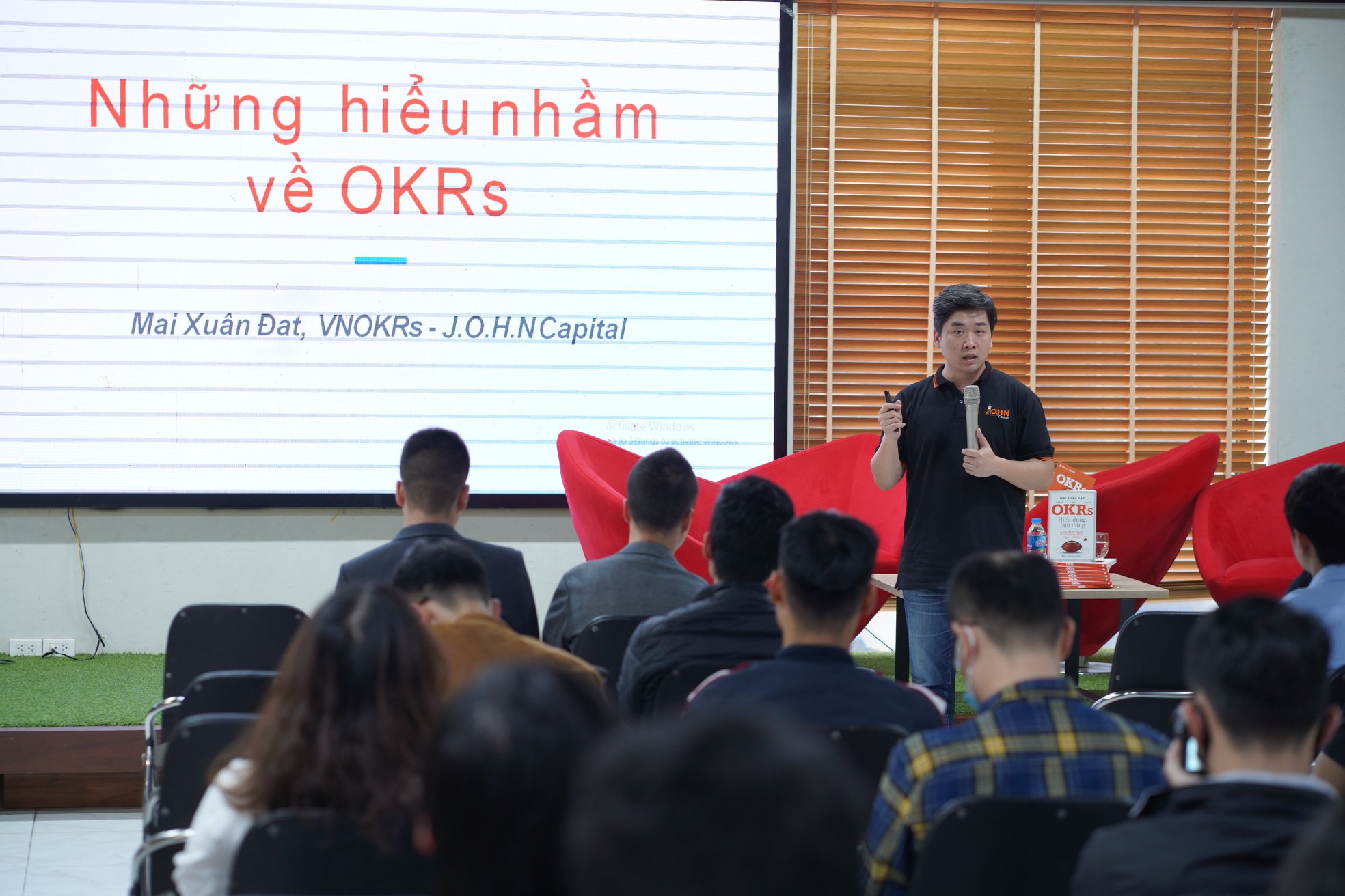 Talk-show-Biz-Buzz-Nang-tam-quan-tri-bang-OKRs